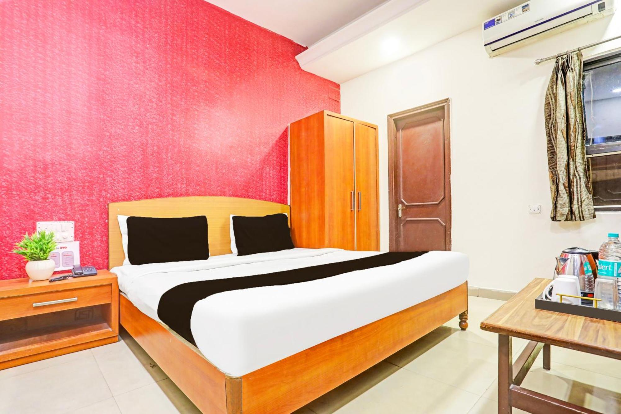 Super Hotel O Jaistambh Chowk Formerly Guru Kirpa Райпур Экстерьер фото